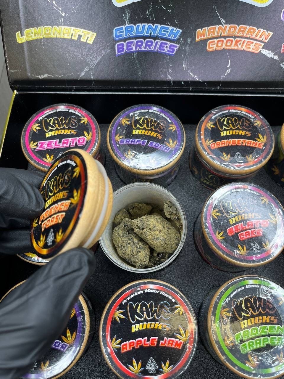 KAWS MOONROCKS (INFUSED FLOWER)