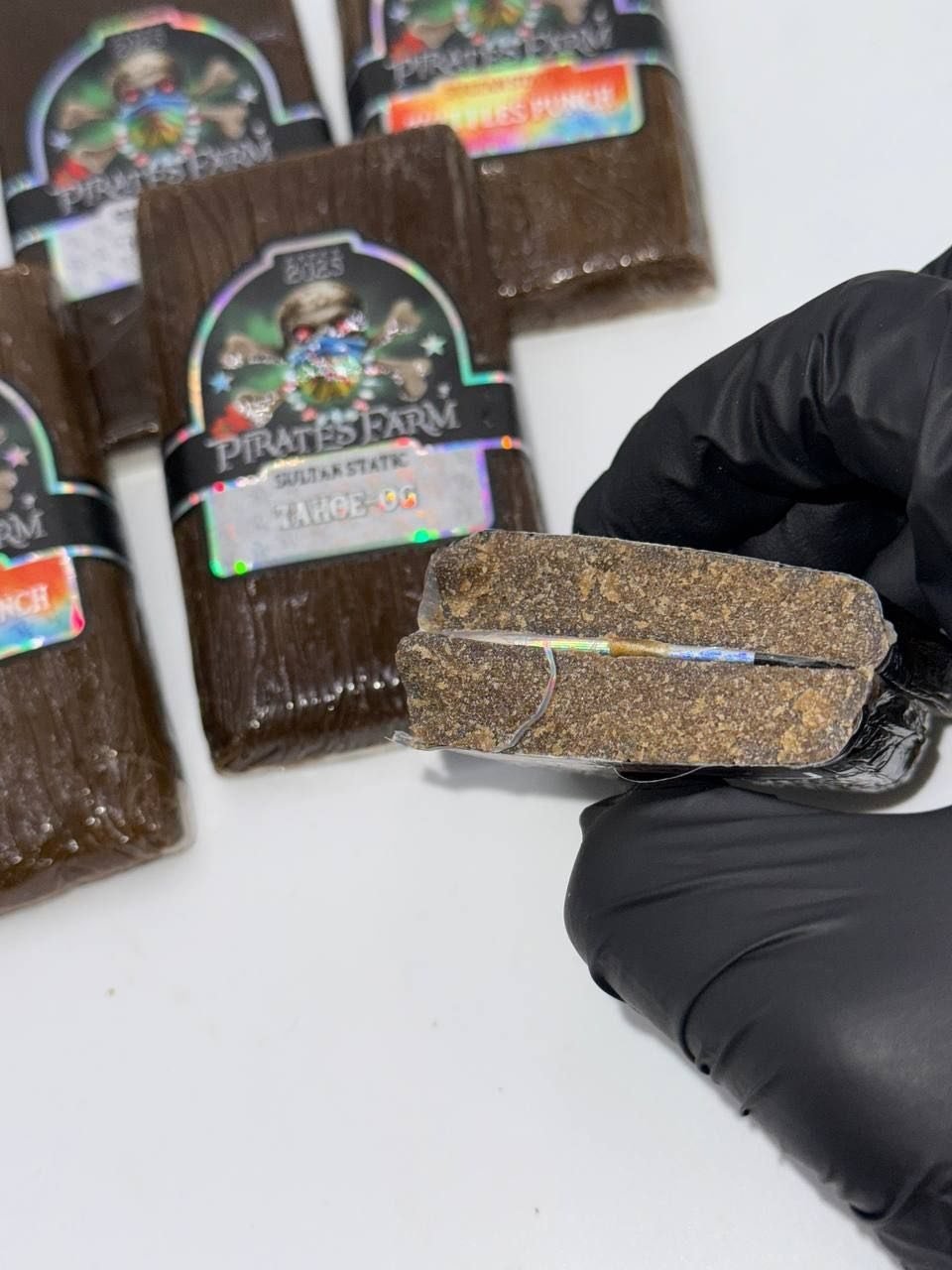 Pirates Farms Static Sift Hash - Hash Caviars